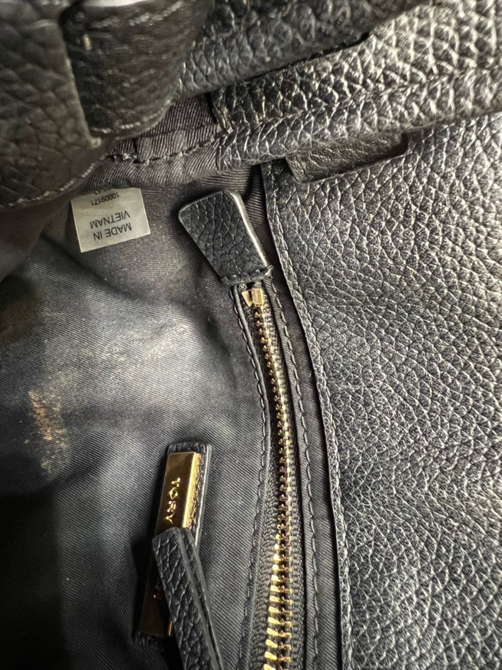 Tory Burch Leather Flap Crossbody with EUC - Picture 11 of 17